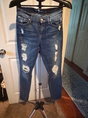 7 for all Mankind The Skinny Jean in size 25